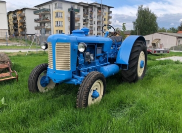 Traktor Zetor Super 35 - foto č. 4