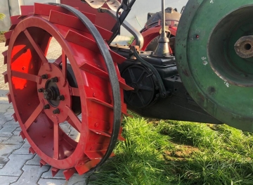 Traktor Svoboda DK 10 orebný - foto č. 2