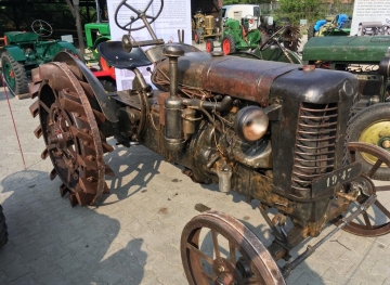 Traktor Zetor 25 T - r.1947 - foto č. 2