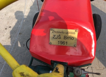 Traktor Zetor Pionýr 2.série - foto č. 2